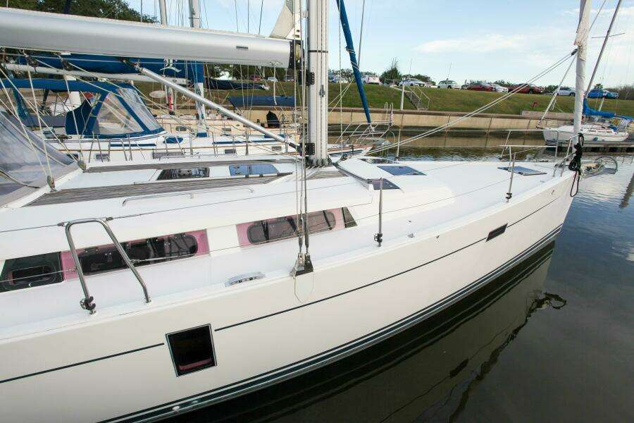 2012 Hanse 445