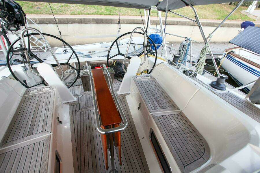 2012 Hanse 445