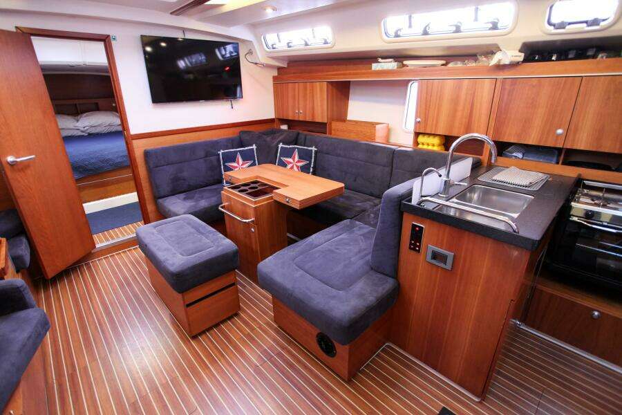 2012 Hanse 445