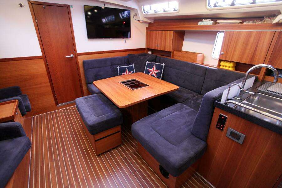 2012 Hanse 445