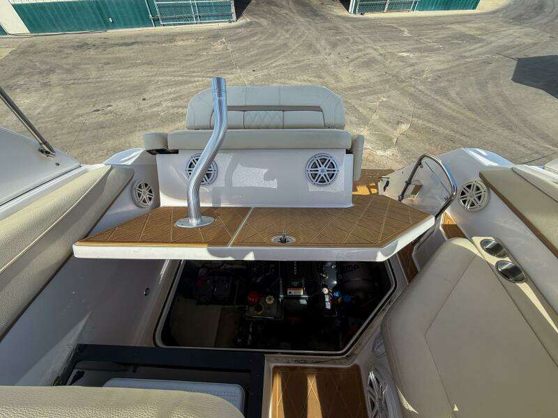 2020 Regal 26 Express