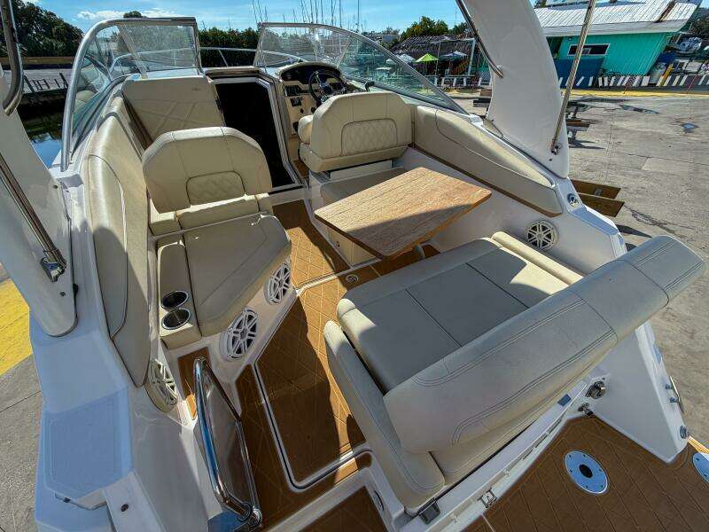 2020 Regal 26 Express