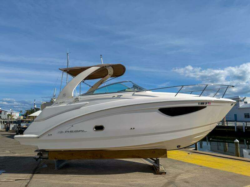 2020 Regal 26 Express