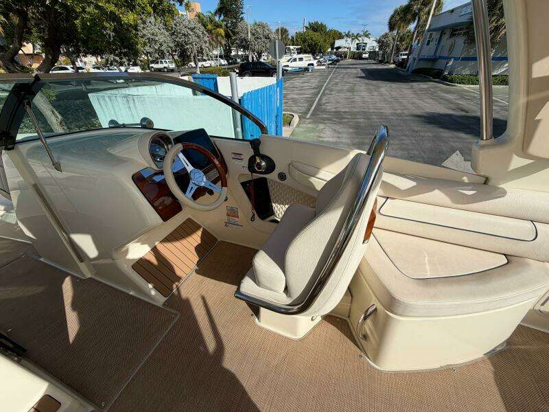 2023 Chris-Craft 28 Launch GT