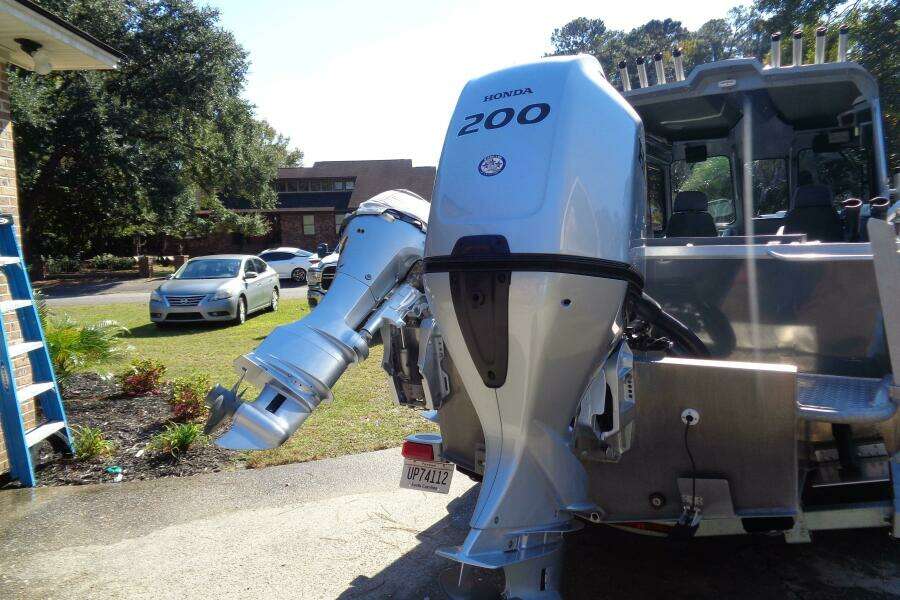 2022 Hewes 210 Sea Runner ET HT