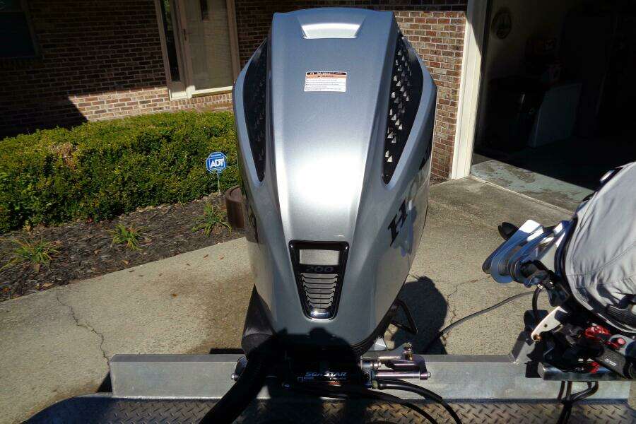 2022 Hewes 210 Sea Runner ET HT