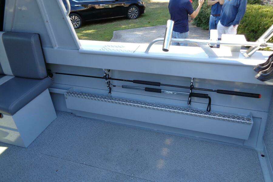 2022 Hewes 210 Sea Runner ET HT