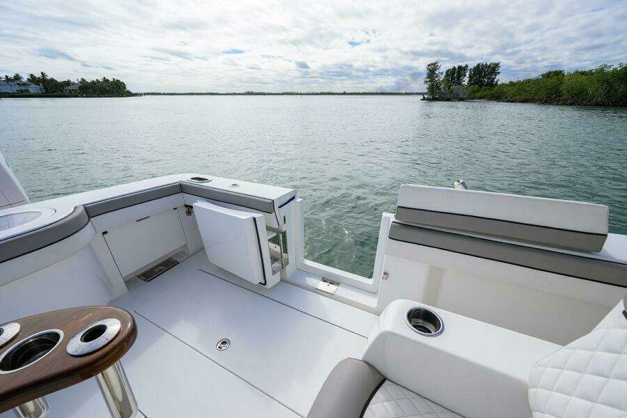 Valhalla 46 - Cockpit Dive Door