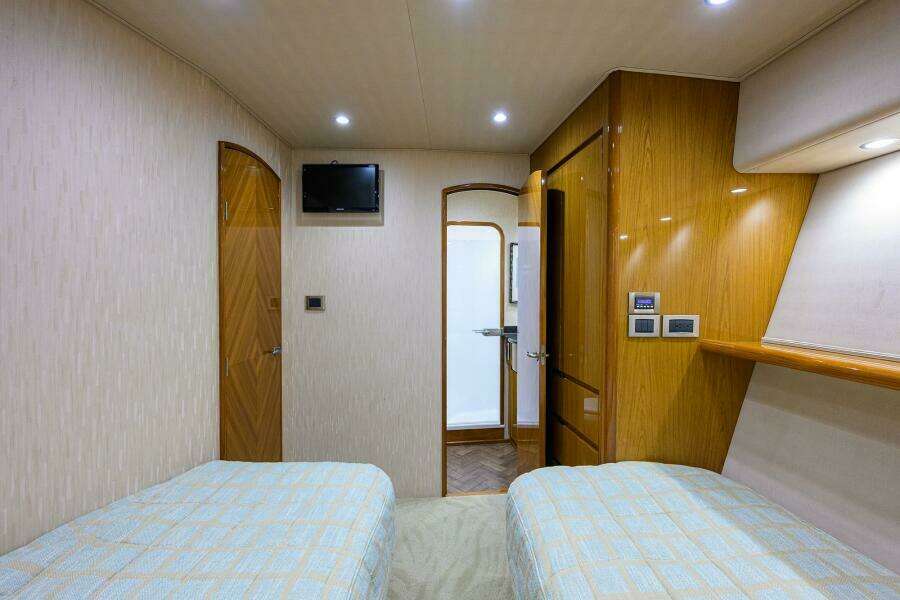 Viking 82 BLU FROG - Starboard Guest Stateroom