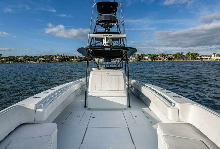 2024 Contender 44 ST