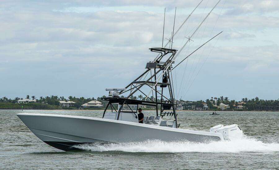 2024 Contender 44 ST