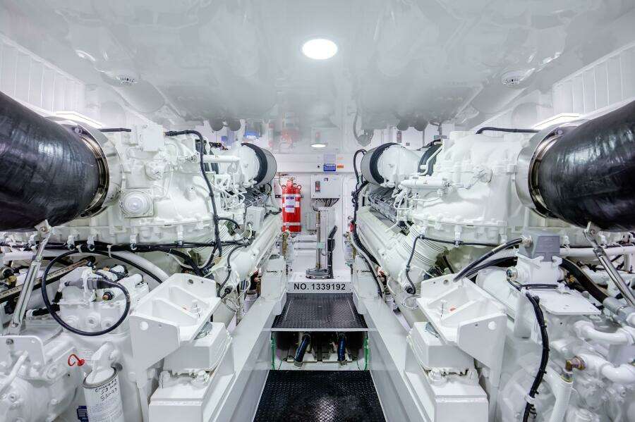 2024 Viking 68 Convertible