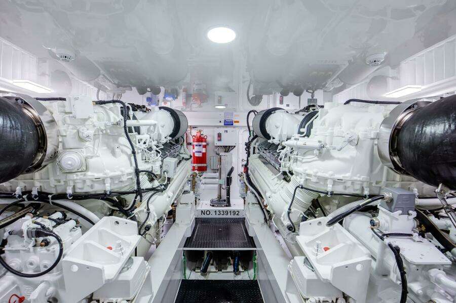 2024 Viking 68 Convertible