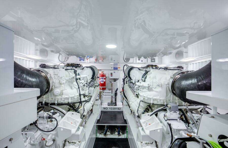 2024 Viking 68 Convertible