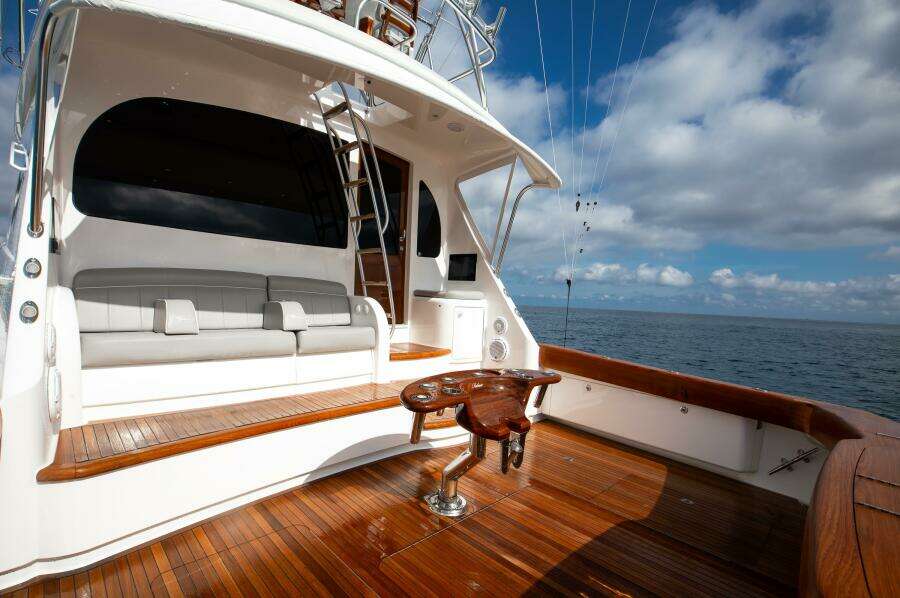 2024 Viking 68 Convertible