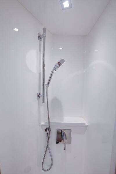 2024 Viking 68 Convertible