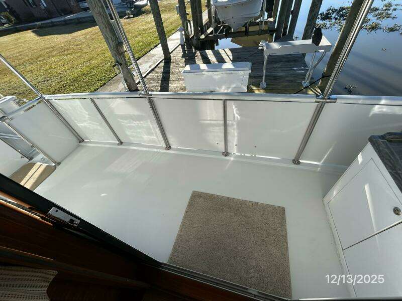 60' Jefferson aftdeck