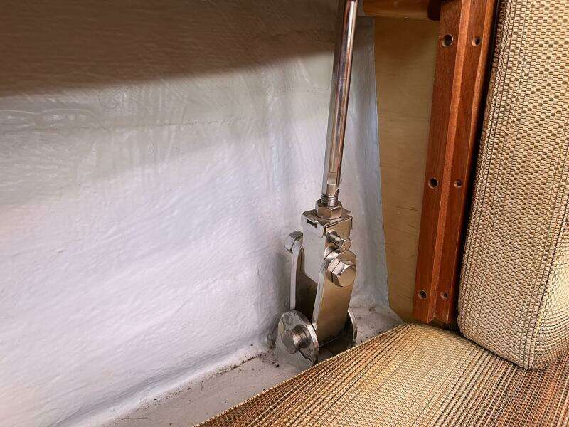 2007 Delphia 33 Sloop