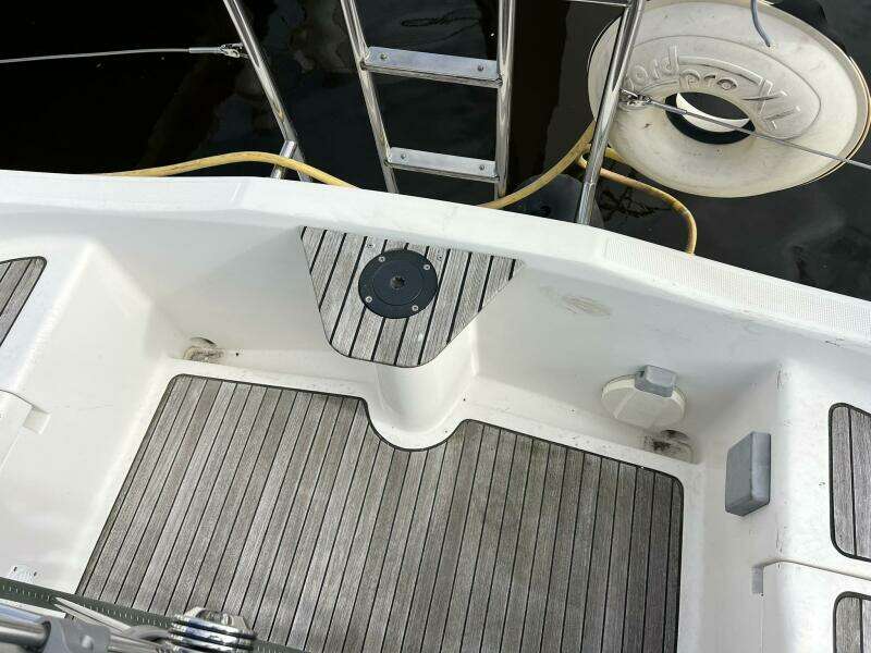 2007 Delphia 33 Sloop