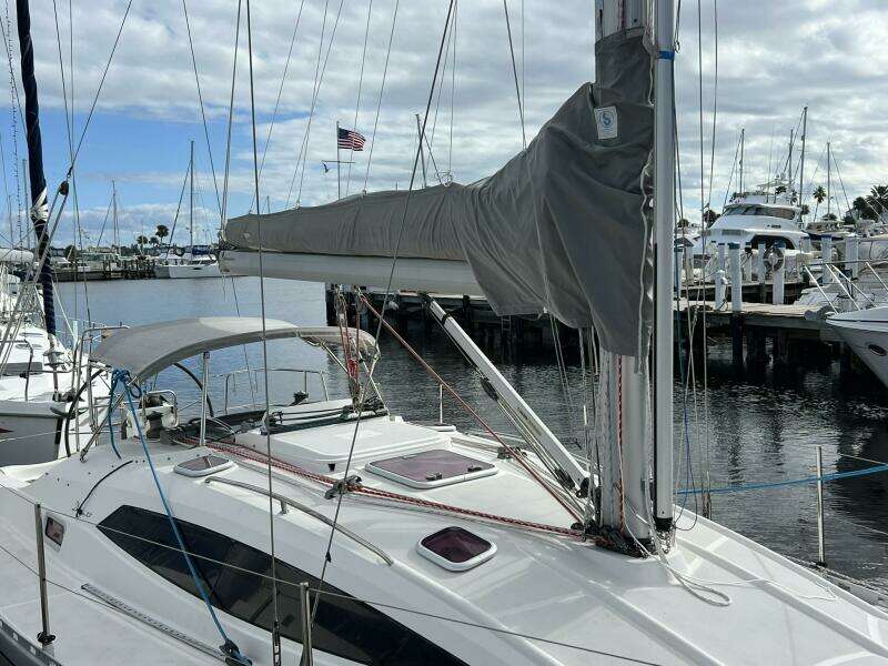 2007 Delphia 33 Sloop