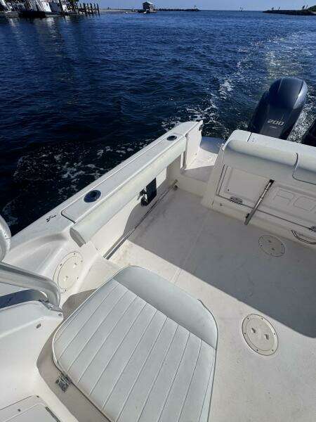 2014 Robalo R265