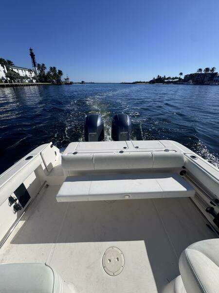 2014 Robalo R265