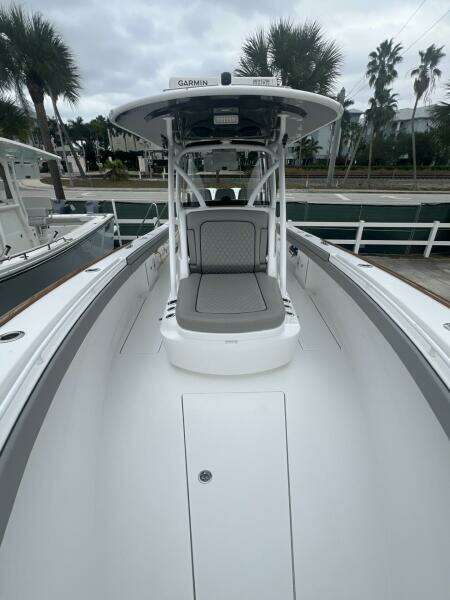 Valhalla 33 JUST ONE MORE - Forward Seating