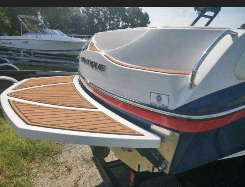 2013 Nautique 