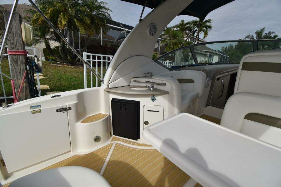 2006 Sea Ray 320 Sundancer