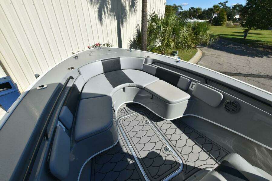 2016 Cape Horn 275 XS