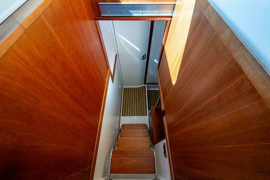 2012 Sabre 48 Salon Express