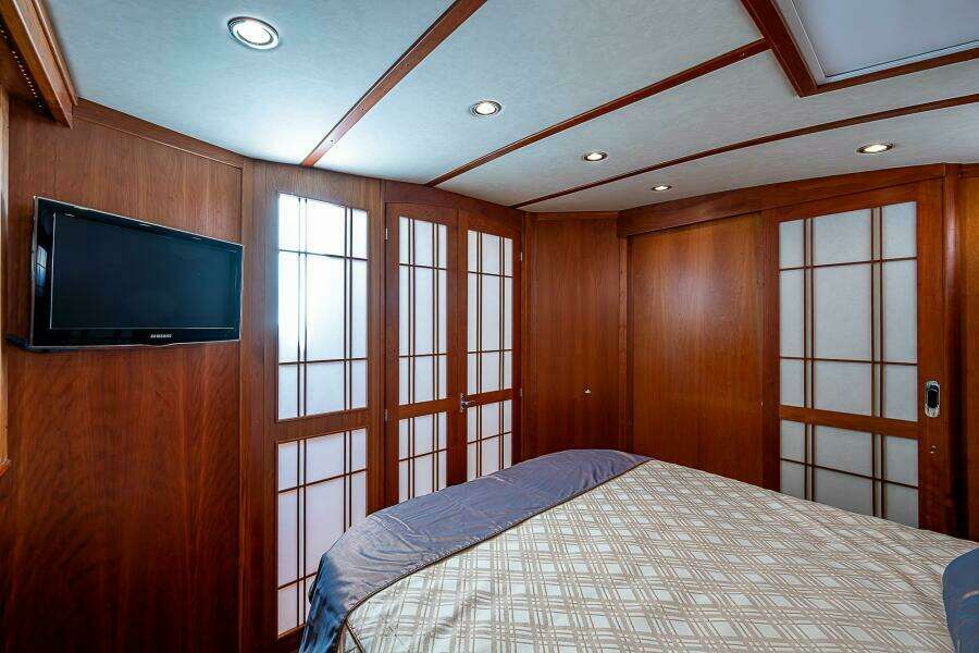 2012 Sabre 48 Salon Express