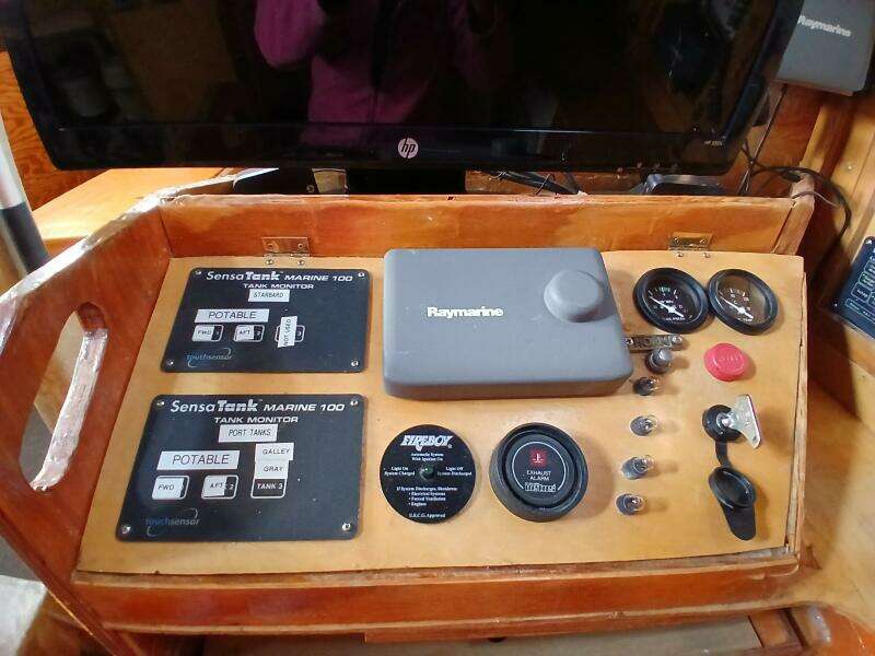 1976 Islander Freeport