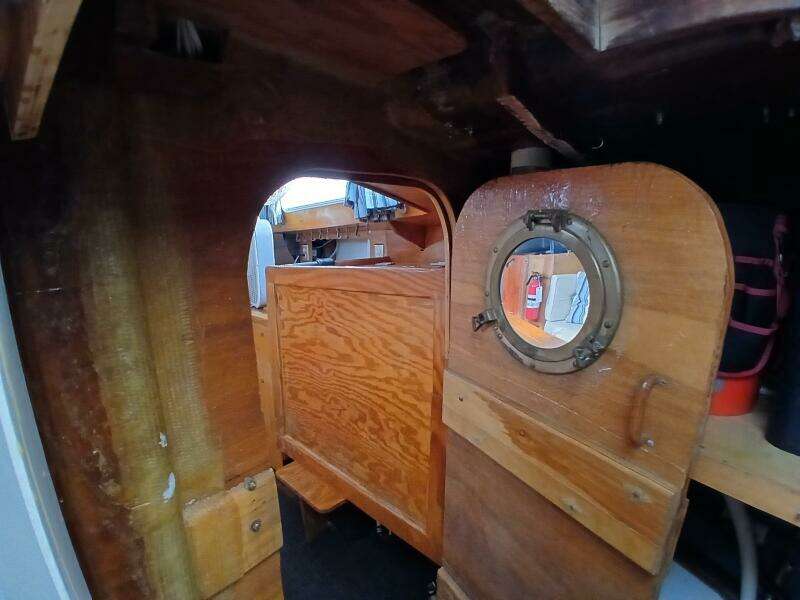 1976 Islander Freeport