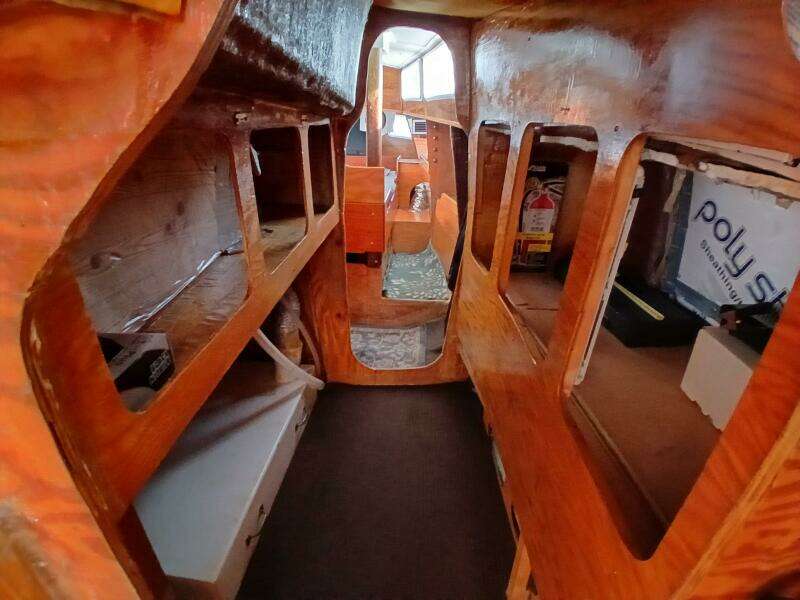 1976 Islander Freeport