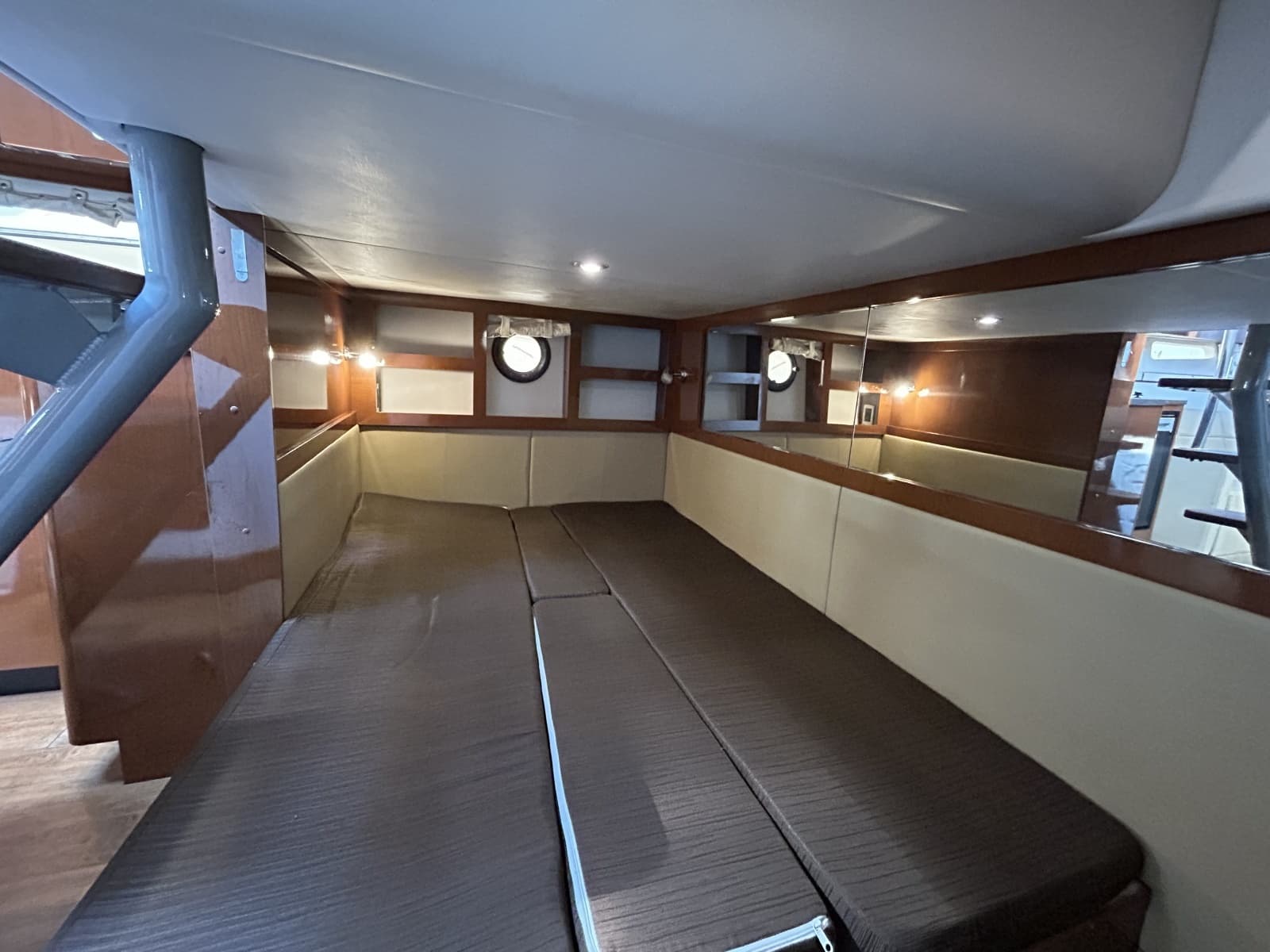 2014 Sea Ray 350 Sundancer