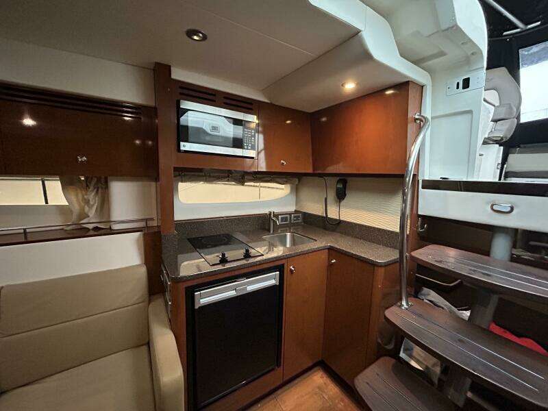 2014 Sea Ray 350 Sundancer