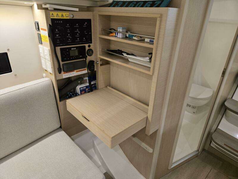 2021 Beneteau Oceanis 30.1