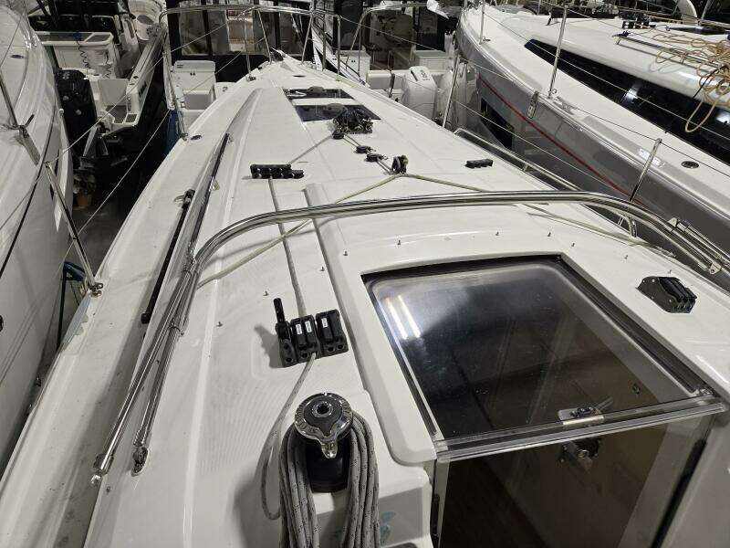 2021 Beneteau Oceanis 30.1