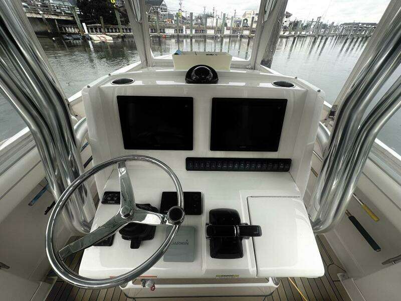 2013 Jupiter Center Console