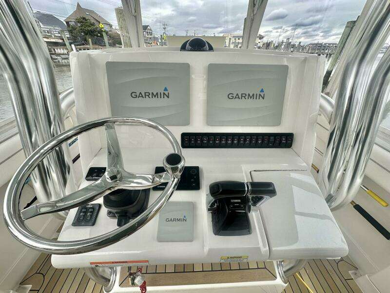 2013 Jupiter Center Console