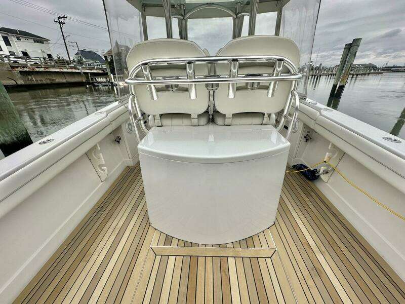 2013 Jupiter Center Console