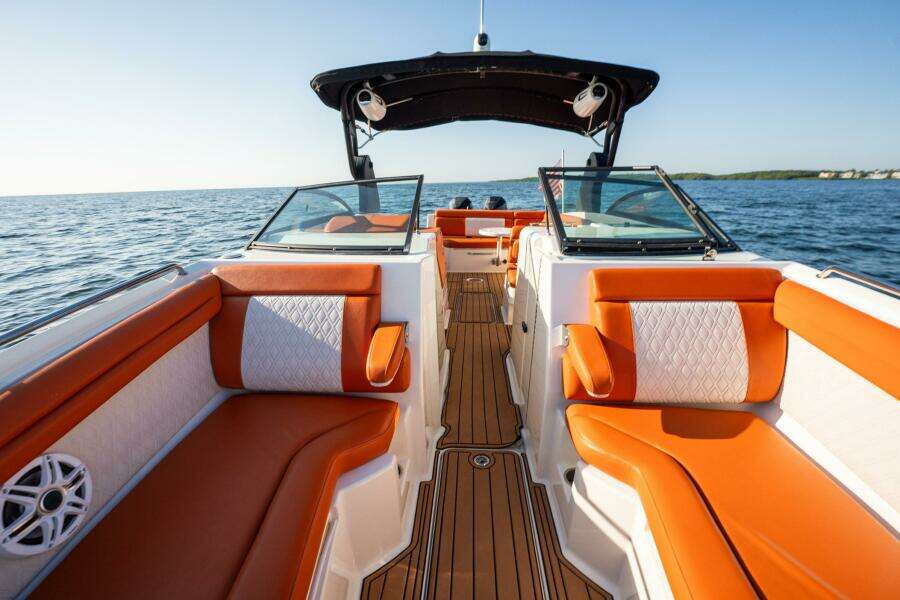 2019 Sea Ray SDX 290 OB