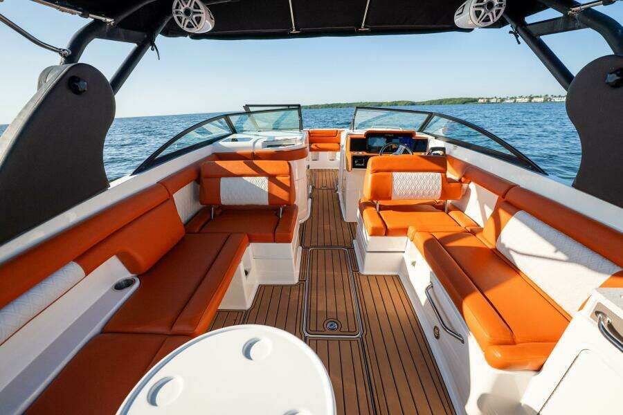 2019 Sea Ray SDX 290 OB