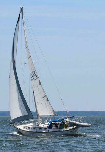 1986 Dickerson Tri-Cabin