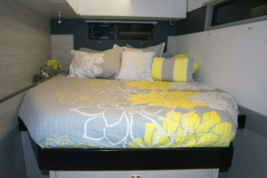 2018 Robertson & Caine Leopard