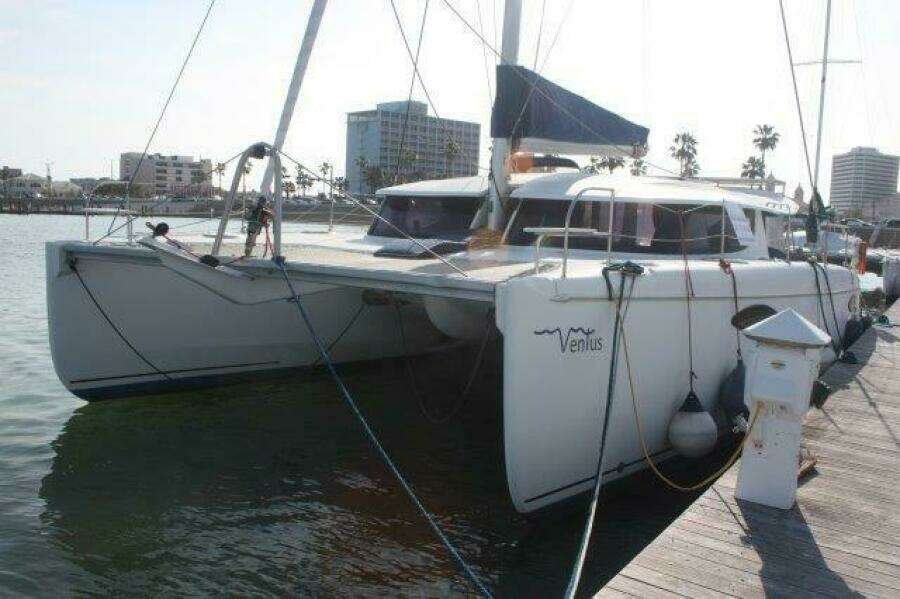 2008 Fountaine Pajot Orana 44
