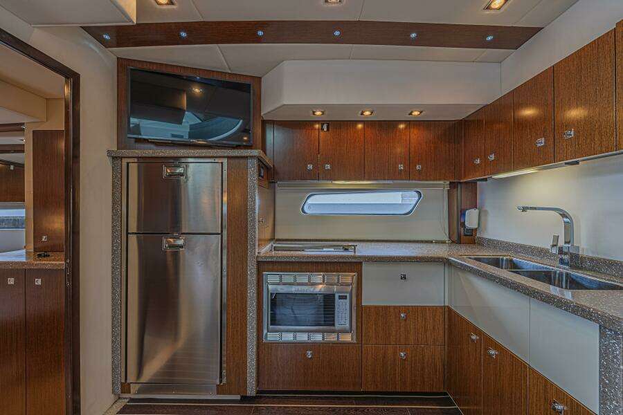 2012 Cruisers Yachts 48 Cantius