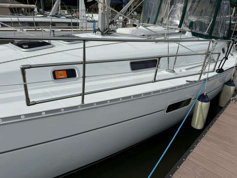 2002 Beneteau 361