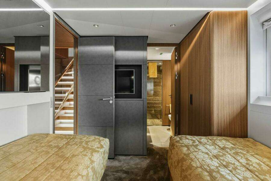 2018 Custom Line CL120